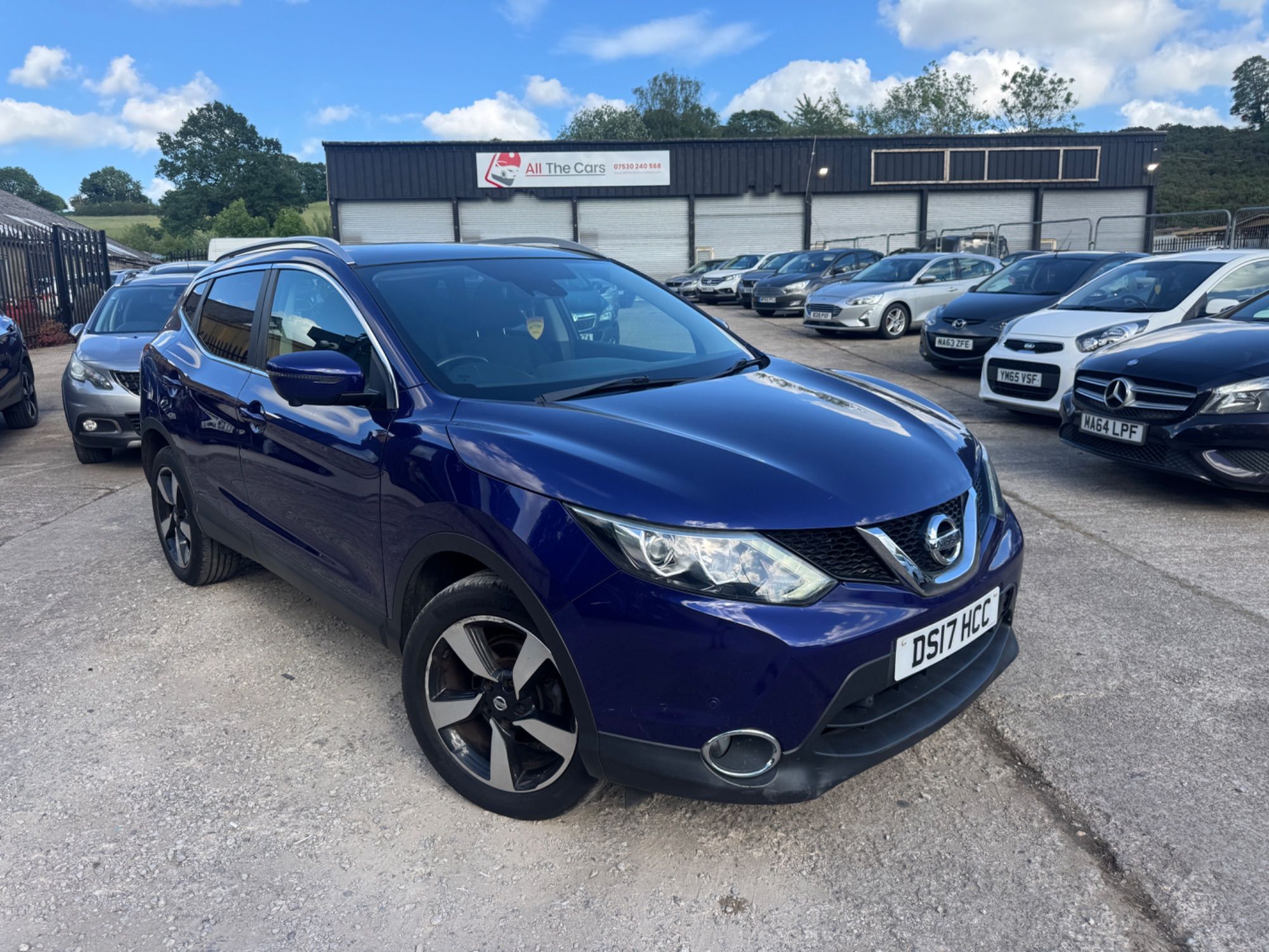 2017 Nissan Qashqai — photo 1 of 5